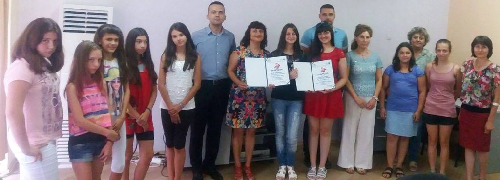 Екип на Царебродската телевизия посети ЦУТНТ, за да вр� ...