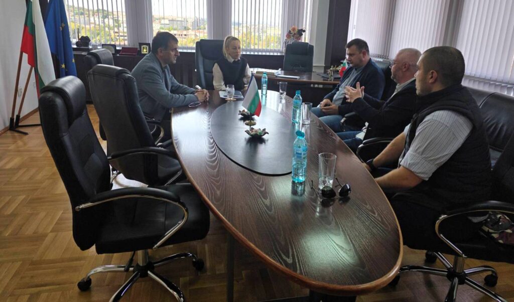 Областната администрация и МБАЛ „Св. Иван Рилски“ – Р ...